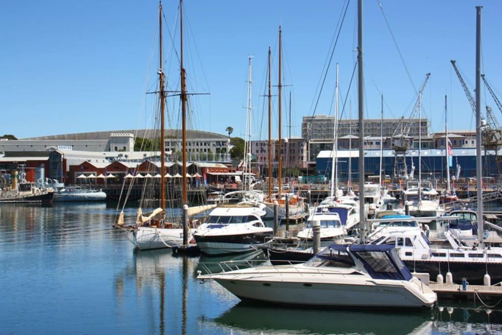 Luxurious Apartment I Central Waterfront Cape Town Exterior photo