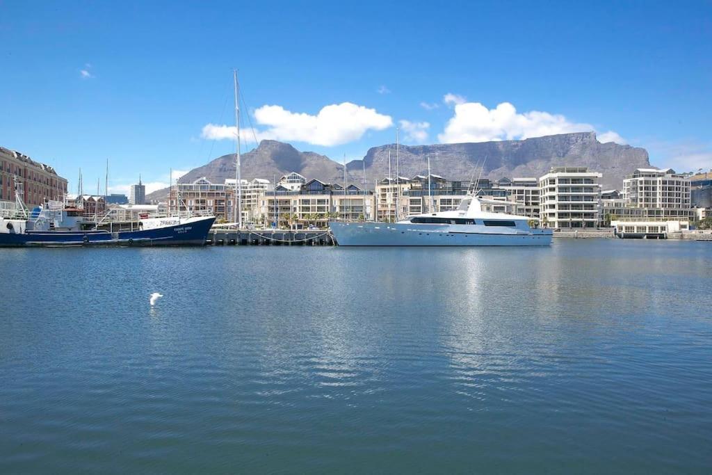 Luxurious Apartment I Central Waterfront Cape Town Exterior photo